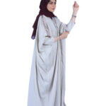 ⁦عبايه تطريز قطري بيج بشت⁩ - الصورة ⁦3⁩