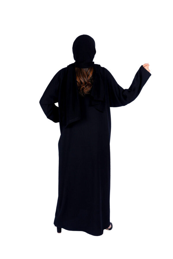 ⁦عبايه زهرة محدده بشك اسود⁩ - الصورة ⁦5⁩