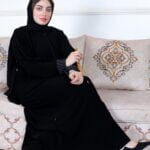 ⁦عبايه كلاسيك ملكي⁩ - الصورة ⁦2⁩