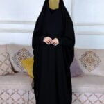 ⁦عباية راس مشلح مغلق باكمام تطريز مخفى⁩ - الصورة ⁦2⁩