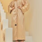 ⁦عبايه الجازار الطبيعي بيج⁩ - الصورة ⁦2⁩