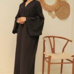 ⁦عبايه بقصة اماراتي أسود⁩ - الصورة ⁦3⁩