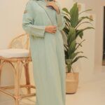 ⁦عبايه كريب تيفاني بياقة بليزر⁩ - الصورة ⁦3⁩