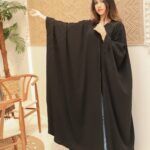 ⁦عباية بشت إماراتي تصميم فاخر بخيط كحلي⁩ - الصورة ⁦3⁩