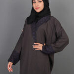 عبايه بياقه كريب اسود لف