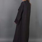 ⁦عبايه قطري كريب اسود موديل لف⁩ - الصورة ⁦3⁩