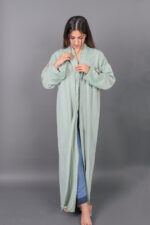 ⁦عبايه كريب سعودي بياقة تيفاني لف⁩ - الصورة ⁦4⁩