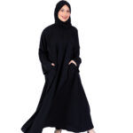 ⁦عباية بلاك بيري كلوش طقطق من الامام وبجيوب⁩ - الصورة ⁦2⁩