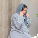 ⁦عبايه فروه شتوي رماري⁩ - الصورة ⁦3⁩