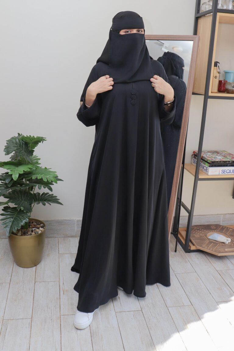 عباية مغلقة بكسرة كلوش