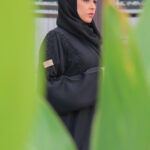 ⁦عباية كلوش منسوجة بـ خرز يدوي⁩ - الصورة ⁦4⁩