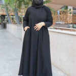⁦عباية زهره بجيوب مخفى وسحاب امامية⁩ - الصورة ⁦2⁩