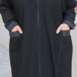 ‎عباية كريب ملكي بجيوب أمامية و أكمام مطاط