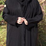 عبايه مزينه بارى مبتكره من امام