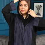 عباية كريب منسوجه بقماش مقلم بلون كحلي