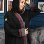 ⁦عبايه كتف مزين بشريط شنطون أنيق⁩ - الصورة ⁦2⁩