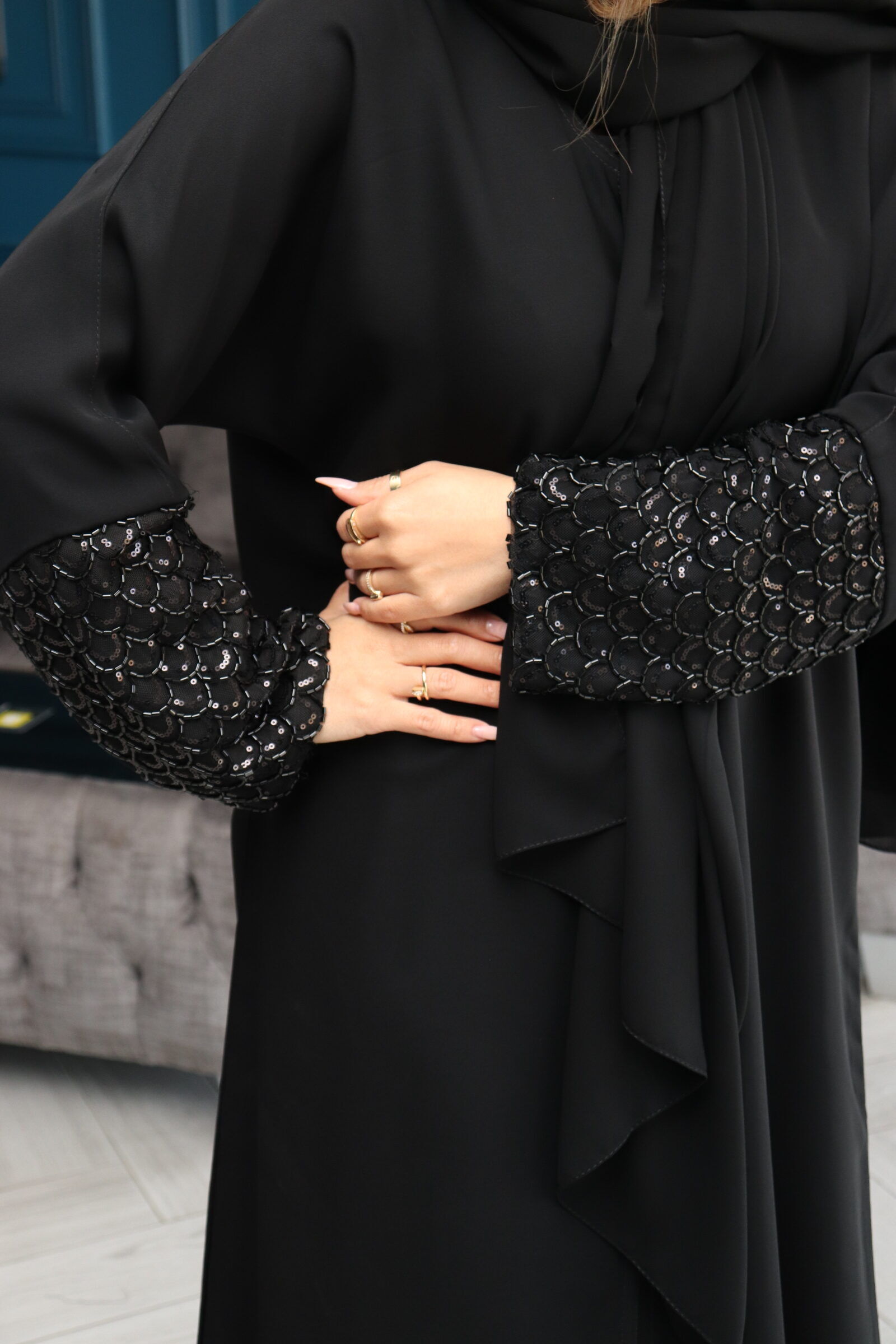 IMG_5398 عباية شك ازدهار من اكمام وخرز لامع - الصورة 1