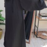 ⁦عبايه كلوش بفصوص محددة من الأكمام⁩ - الصورة ⁦3⁩