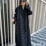 ⁦عباية بليزر مندمجة بدانتيل بقماش فاخر⁩ - الصورة ⁦12⁩