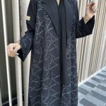 ⁦عباية بليزر مندمجة بدانتيل بقماش فاخر⁩ - الصورة ⁦13⁩