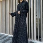 عباية بليزر مندمجة بدانتيل بقماش فاخر