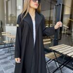 ⁦عبايه كلوش مزينه بفصوص على اطراف محدد⁩ - الصورة ⁦2⁩