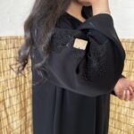 ⁦عبايه شك بخيوط مخفى اسود على اكمام⁩ - الصورة ⁦7⁩