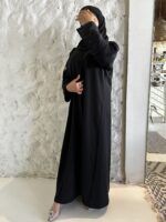 ⁦عبايه بشك سندس مزينه على اكمام بلون الكحلي⁩ - الصورة ⁦3⁩