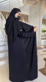 ⁦عبايه بشك سندس مزينه على اكمام بلون الكحلي⁩ - الصورة ⁦9⁩