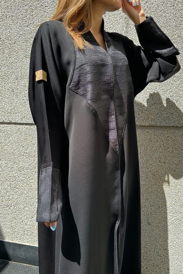 ⁦عبايه كتف منسوجه من امام بقماش جاكار⁩ - الصورة ⁦12⁩