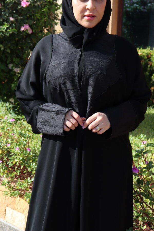 ⁦عبايه كتف منسوجه من امام بقماش جاكار⁩ - الصورة ⁦18⁩