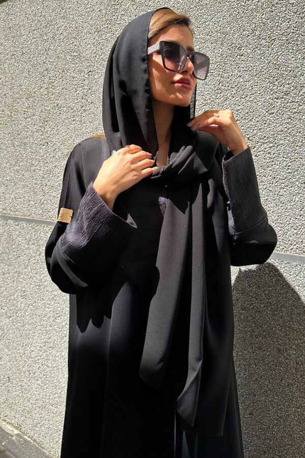 ⁦عبايه كتف منسوجه من امام بقماش جاكار⁩ - الصورة ⁦6⁩