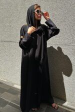 ⁦عبايه كتف منسوجه من امام بقماش جاكار⁩ - الصورة ⁦8⁩