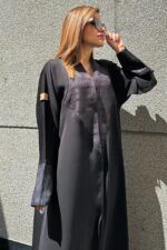 ⁦عبايه كتف منسوجه من امام بقماش جاكار⁩ - الصورة ⁦10⁩