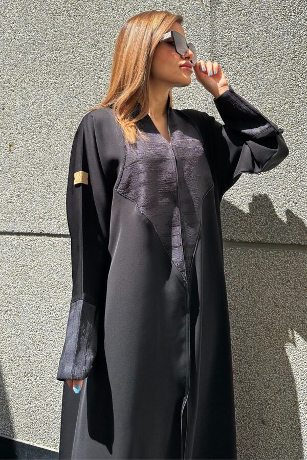 ⁦عبايه كتف منسوجه من امام بقماش جاكار⁩ - الصورة ⁦10⁩