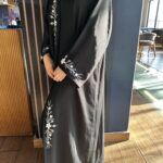 ⁦عباية نواعم بتطريز مميز بشك⁩ - الصورة ⁦3⁩