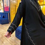 ⁦عبايه مريم بليزر من اجناب و تطريز بيج⁩ - الصورة ⁦4⁩