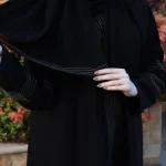 ⁦عباية اماراتي بخيوط مبتكره بلون بيج⁩ - الصورة ⁦5⁩