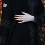 ⁦عباية اماراتي بخيوط مبتكره بلون بيج⁩ - الصورة ⁦8⁩