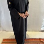 ⁦عبايه كتف بتطريز مميز من اسفل العبايه⁩ - الصورة ⁦4⁩