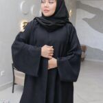 عباية كلوش بياقه مطرزه باري بخيوط كحلي