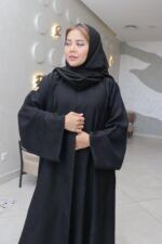 عباية كلوش بياقه مطرزه باري بخيوط كحلي