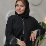 ⁦عبايه كلوش بتطريز شك على اكمام محدده⁩ - الصورة ⁦7⁩