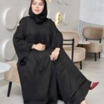 عبايه كلوش بكسر من الاكتاف والجوانب بشكل مميز