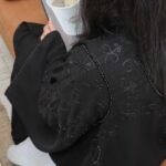 ⁦عباية بشك على الاكتاف بقصه كم اماراتي⁩ - الصورة ⁦11⁩