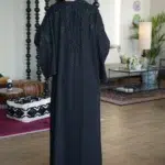 ⁦عباية بشك على الاكتاف بقصه كم اماراتي⁩ - الصورة ⁦6⁩