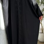 ⁦عباية كلاسيك نص بشت بتطريز اسود امامى⁩ - الصورة ⁦3⁩
