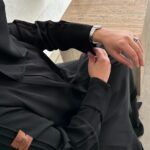 ⁦عبايه كلوش محددة باسود⁩ - الصورة ⁦6⁩