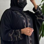 ⁦عباية نص بشت بتطريز اراي نحاسي⁩ - الصورة ⁦2⁩