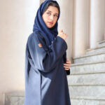 عباية كحلي كلاسيك لمعه بتصميم مميز